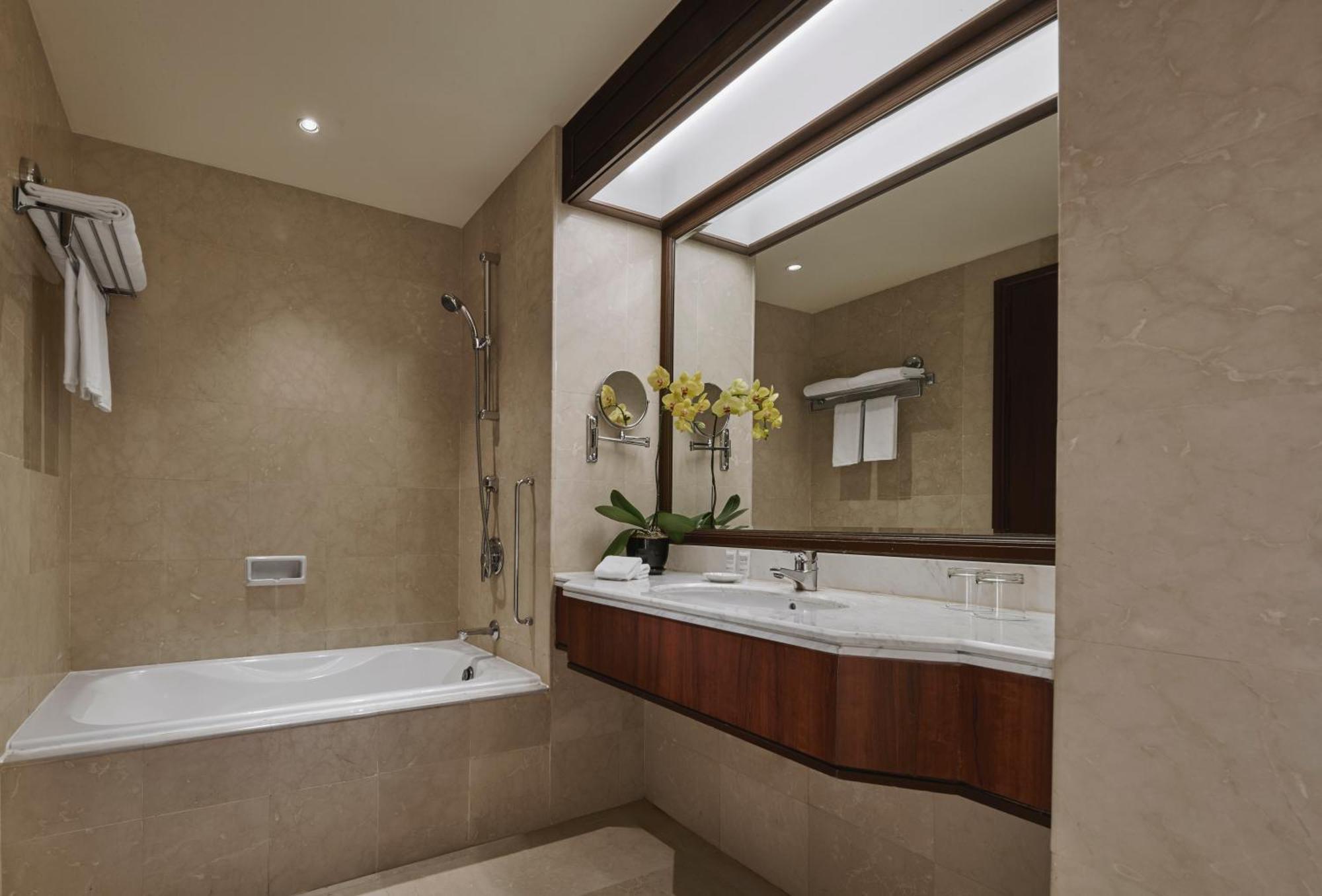 Hotel Gurney Bay Hotel, A Parkroyal Partner George Town