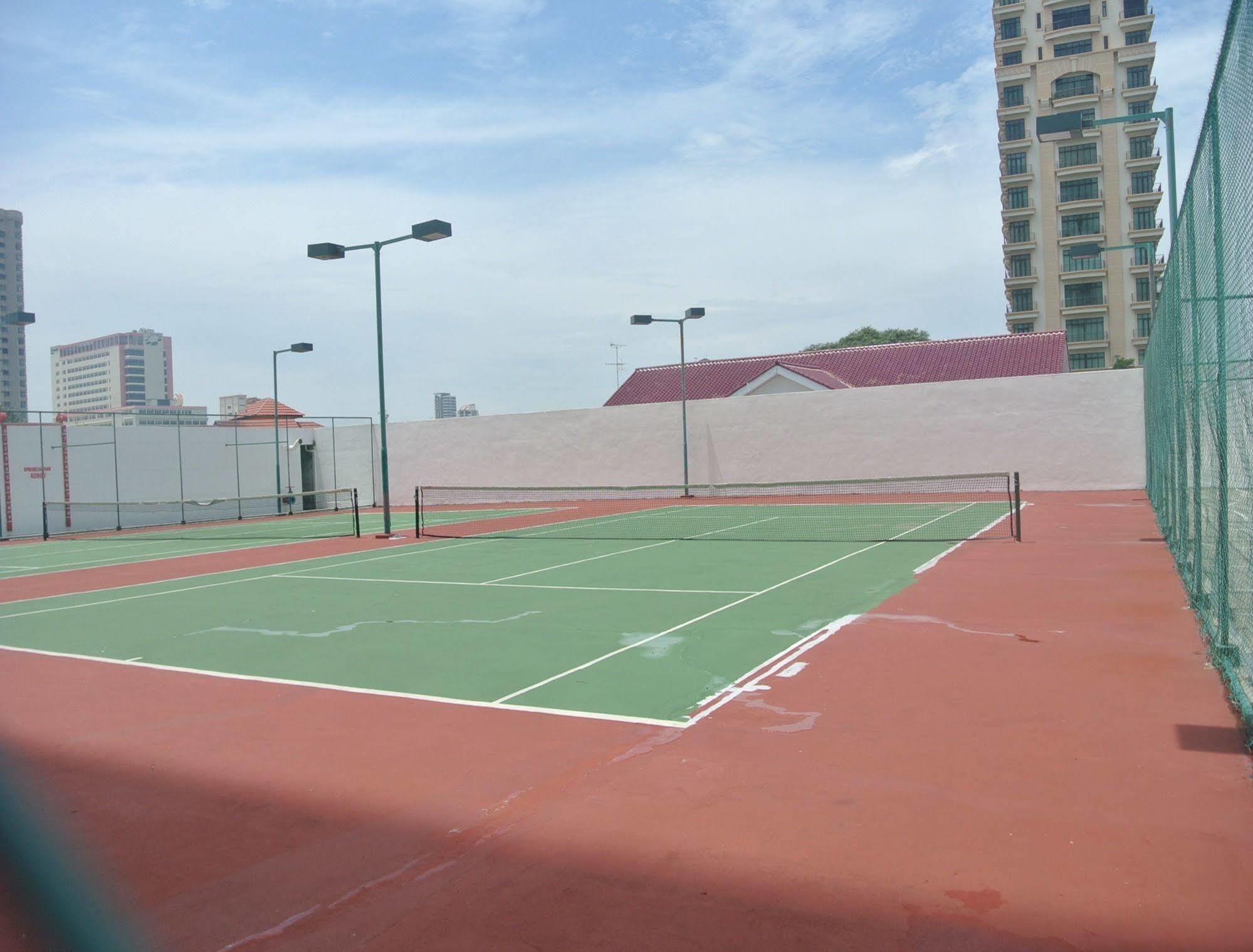 Gurney Bay Hotel, A Parkroyal Partner 5* George Town